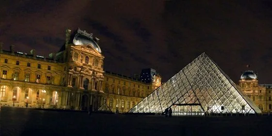 El Louvre traspasa fronteras