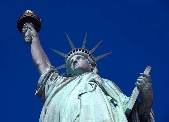 La Estatua de la Libertad de Nueva York, de Joseph Pulitzer y de Gustave Eiffel