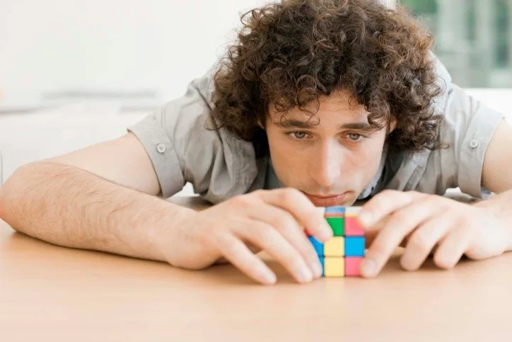 Historia del Cubo de Rubik, el juguete más vendido del mundo