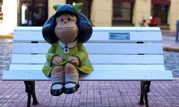 Mafalda, el popular personaje de Quino, cumple 49 años